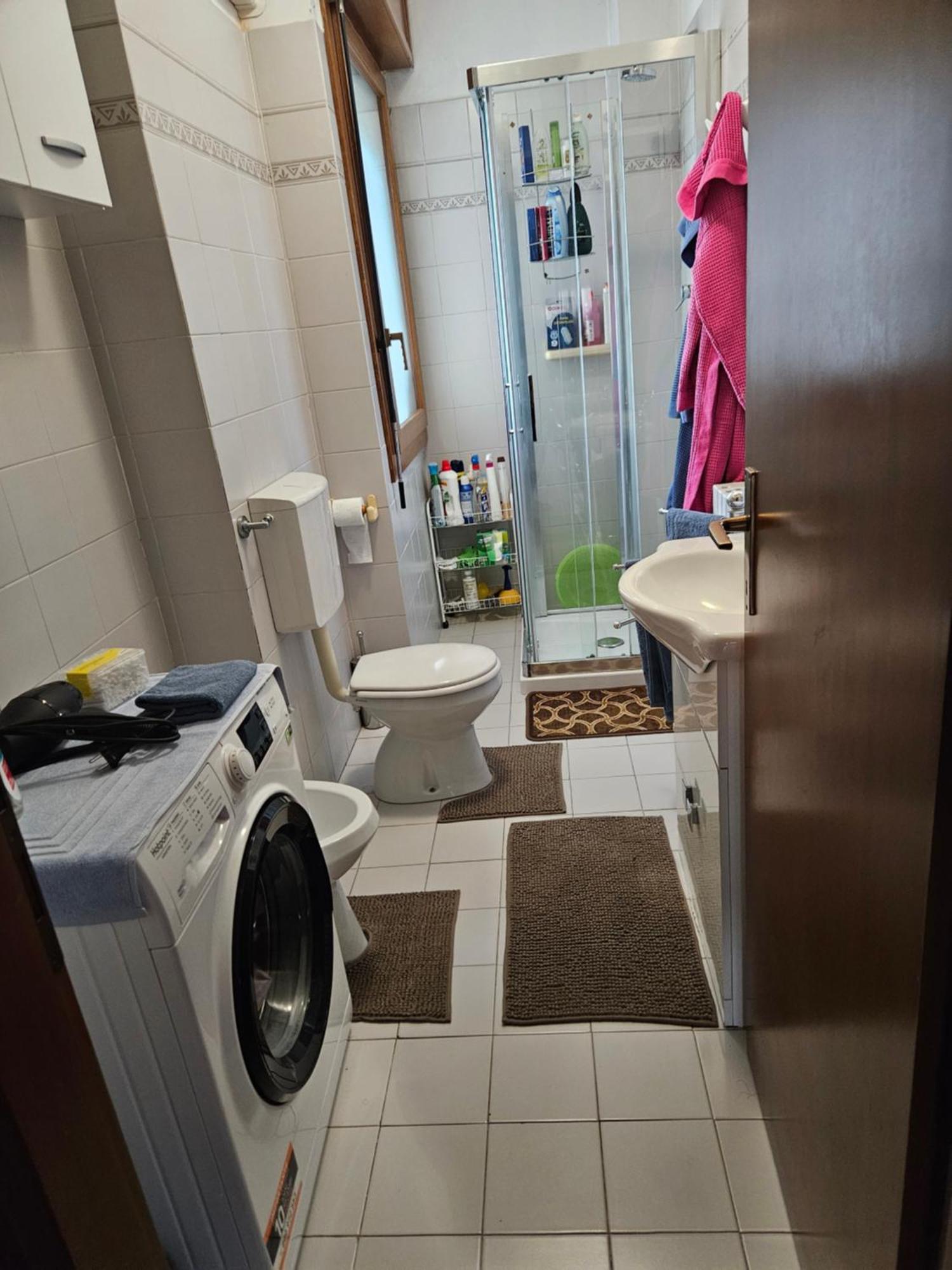 Stanza In Appartamento Privato Zona San Vitale Bolonia Exterior foto